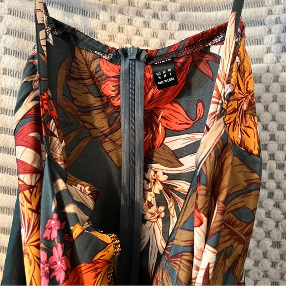 SHEIN DRESS - Picture 3 of 5